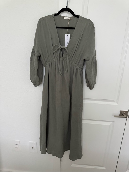 Neuflora Dresses & Skirts - Tie-Front Midi Dress in Olive Green by Neuflora